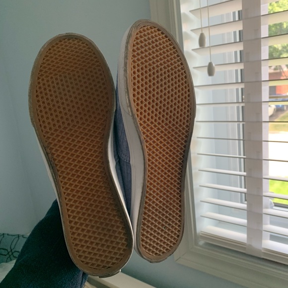 Vans - Picture 4 of 7